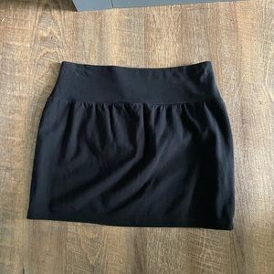 EXPRESS | black stretchy skirt